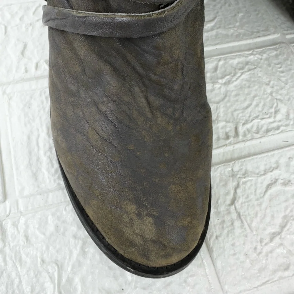 FREE PEOPLE Carrera  Gray Distressed  Leather Ankle  Cage Boots Size 39 US 8